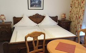 Gasthaus Starzel-stuben  3*